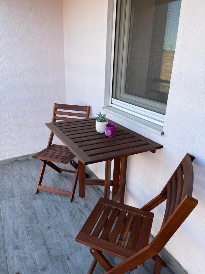 Apartment Cactus 021 โนวีซาด ภายนอก รูปภาพ